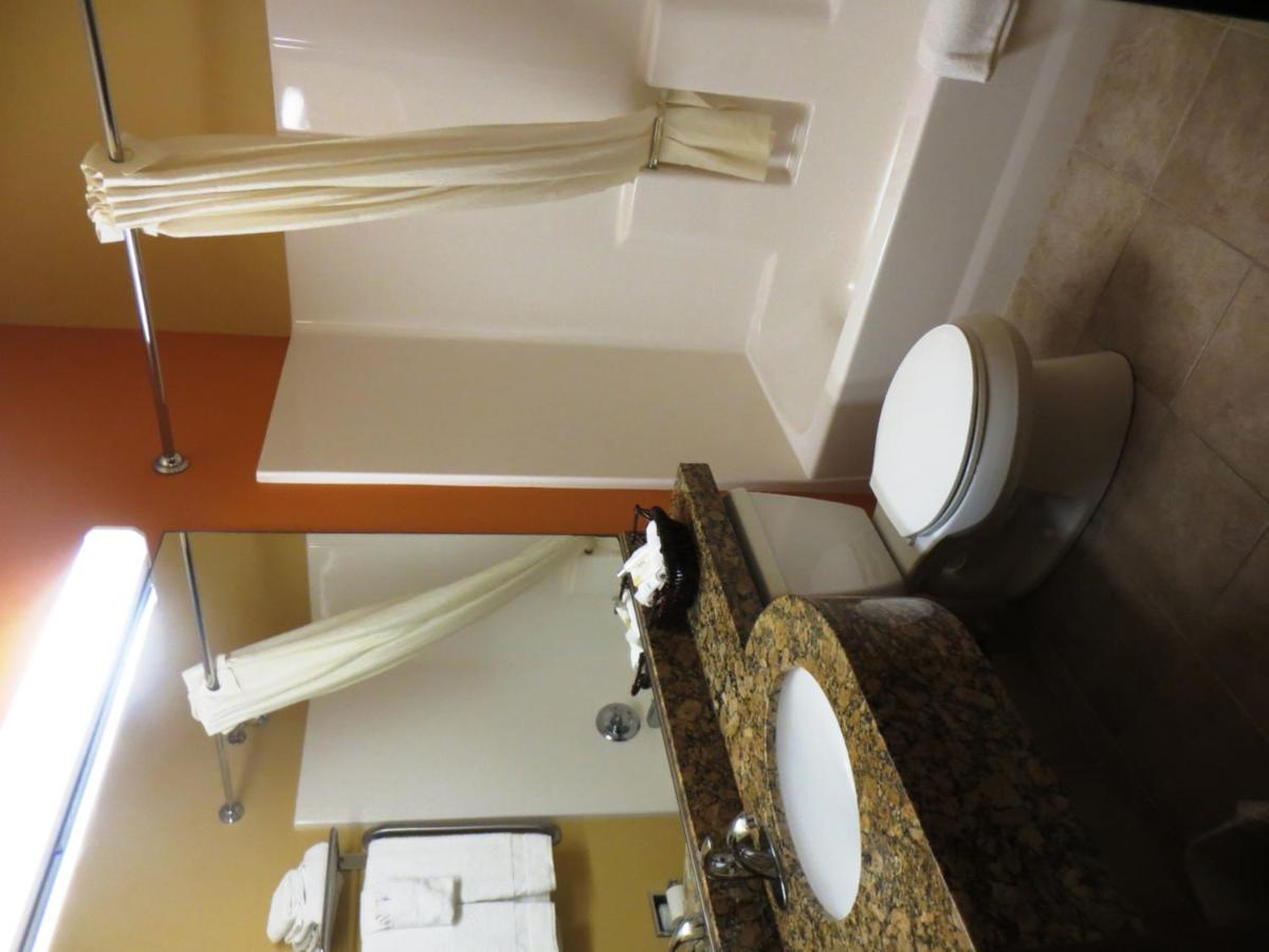 Microtel By Wyndham South Bend Notre Dame University Εξωτερικό φωτογραφία