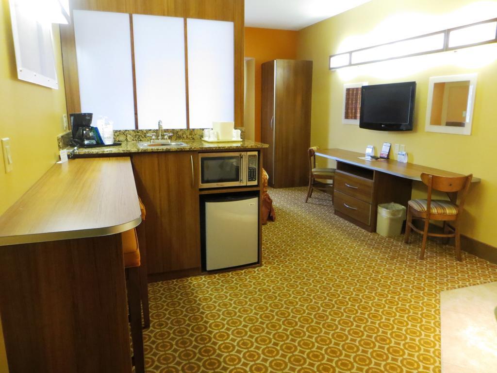 Microtel By Wyndham South Bend Notre Dame University Δωμάτιο φωτογραφία