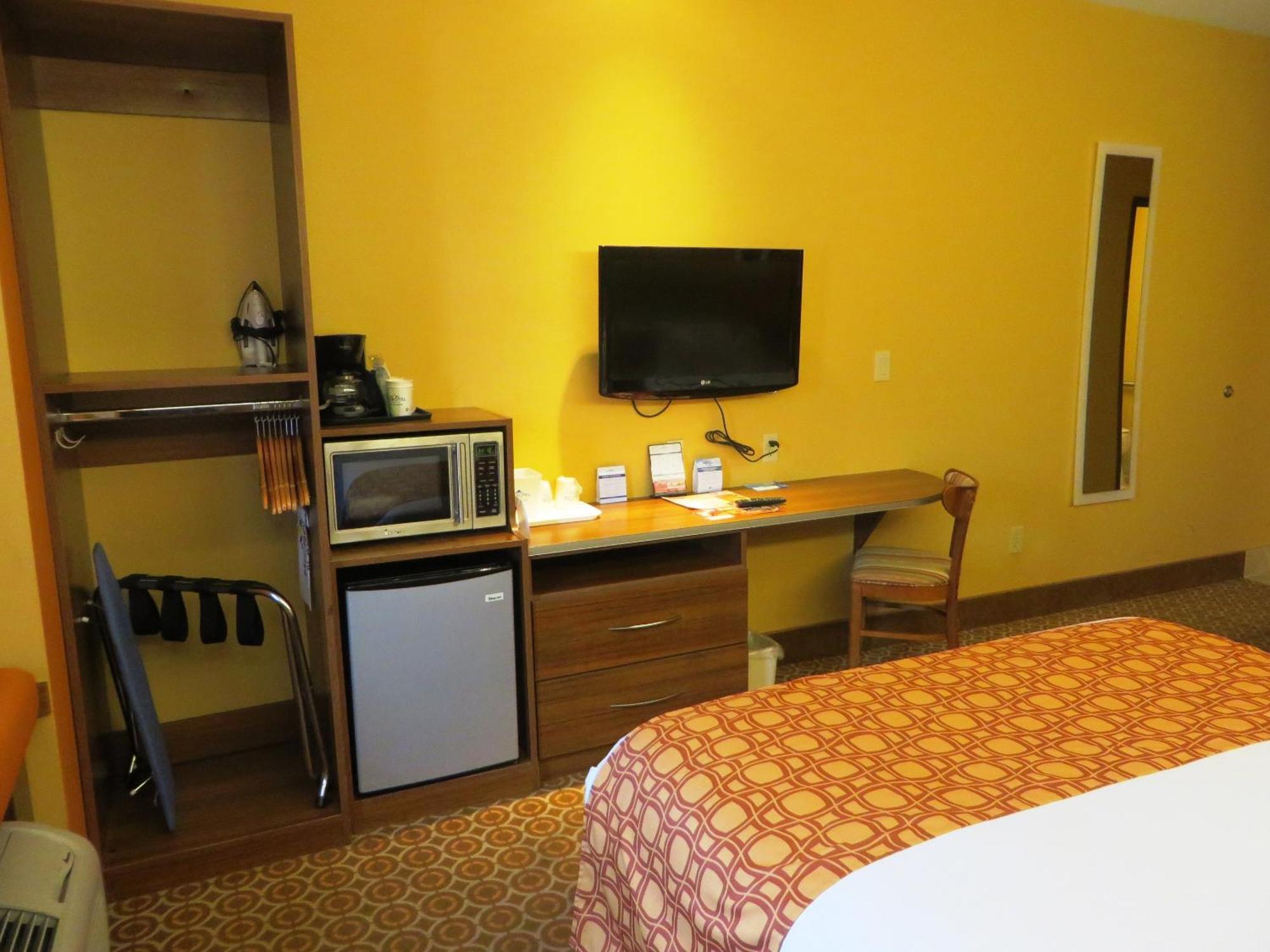 Microtel By Wyndham South Bend Notre Dame University Δωμάτιο φωτογραφία